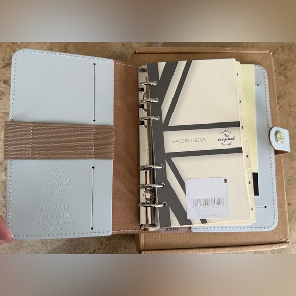 NIB Filofax Original Organizer-Personal Size In “Stone” Color Top Grain Leather - Picture 3 of 8